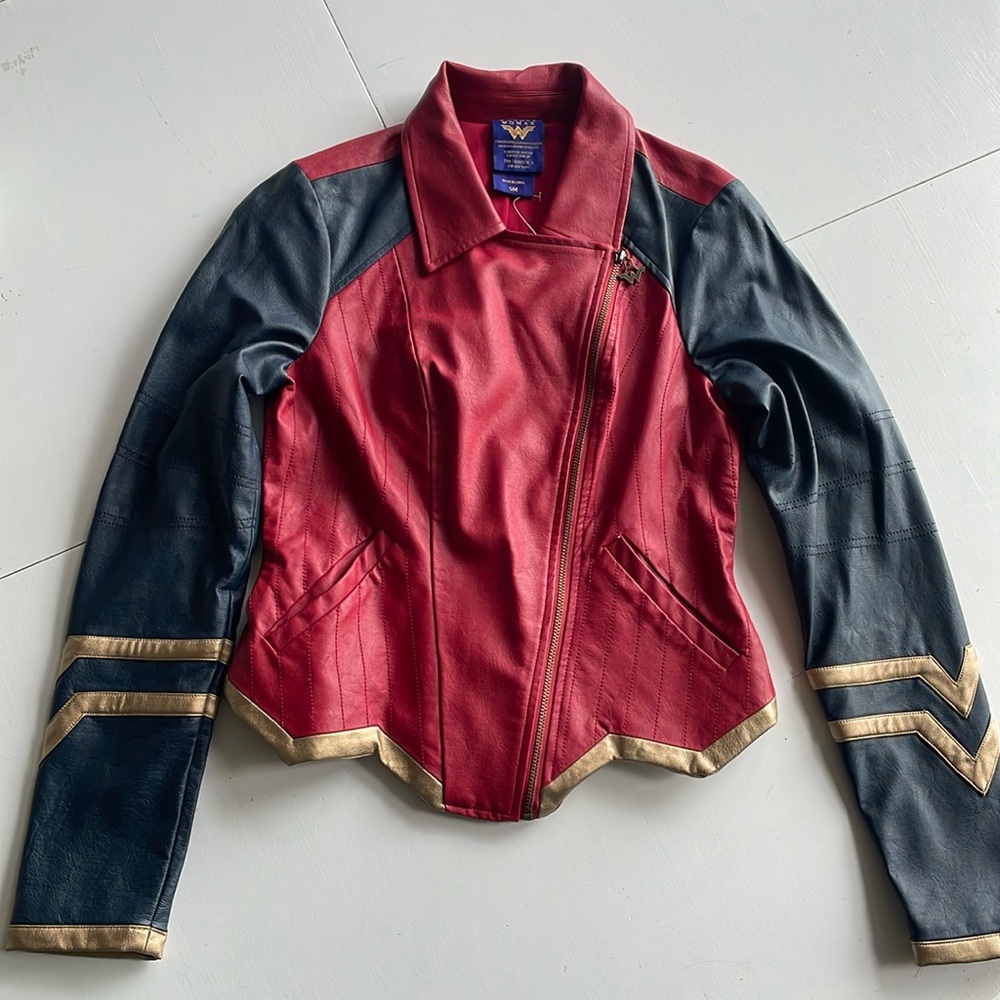 Wonder Woman exclusive Jacket